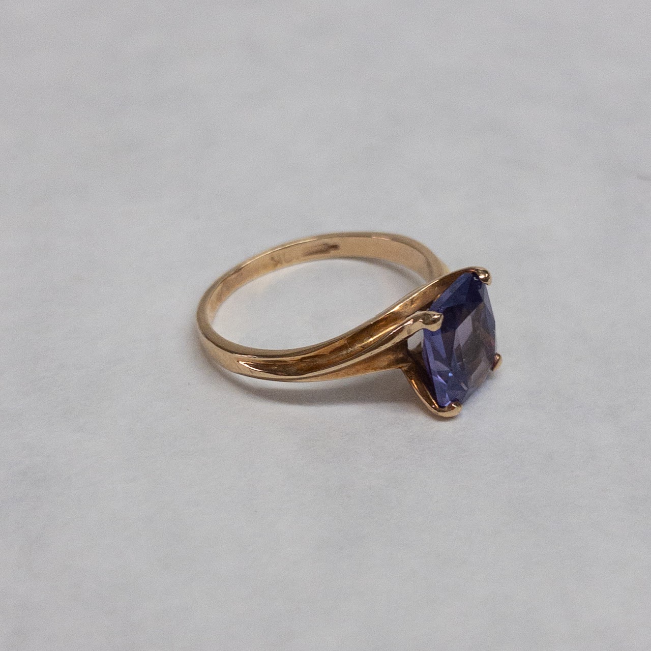 10K Gold and Amethyst Ring