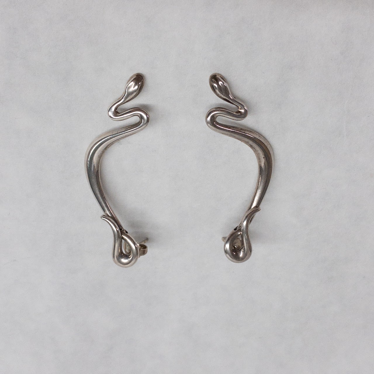 Tiffany & Co.X Elsa Peretti Sterling Silver Snake Movement Earrings