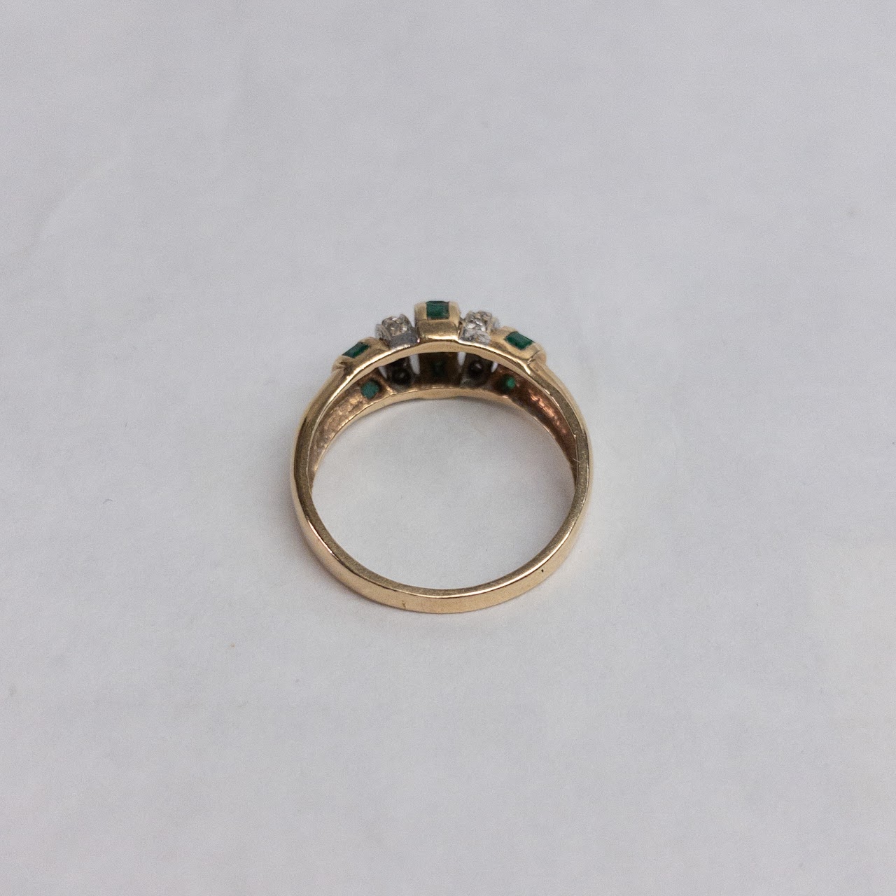 14K Gold Diamond & Green Stone Ring