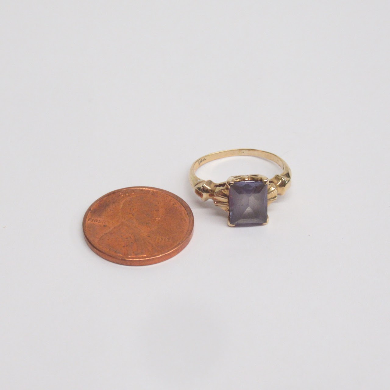 14K Gold and Amethyst Ring