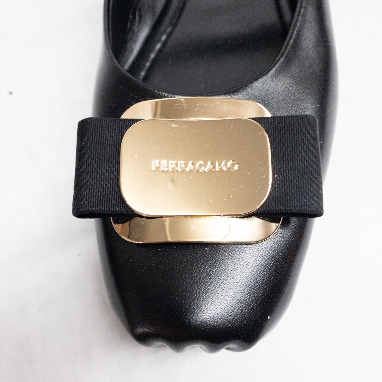 Salvatore Ferragamo Lina Leather Ballet Flats