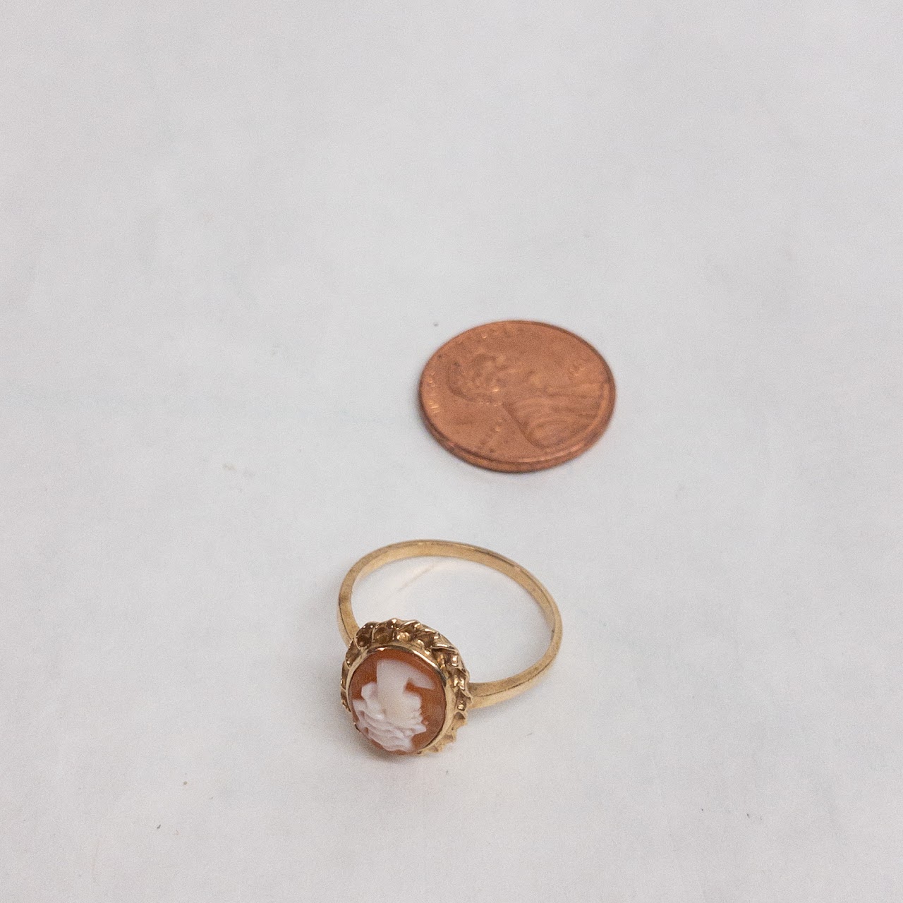 10K Gold Cameo Ring