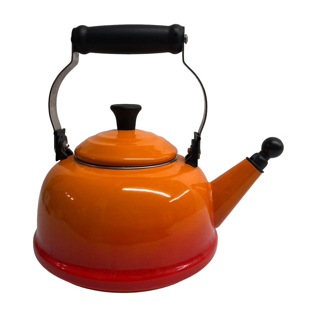 Le Creuset Whistling 1.6L Kettle