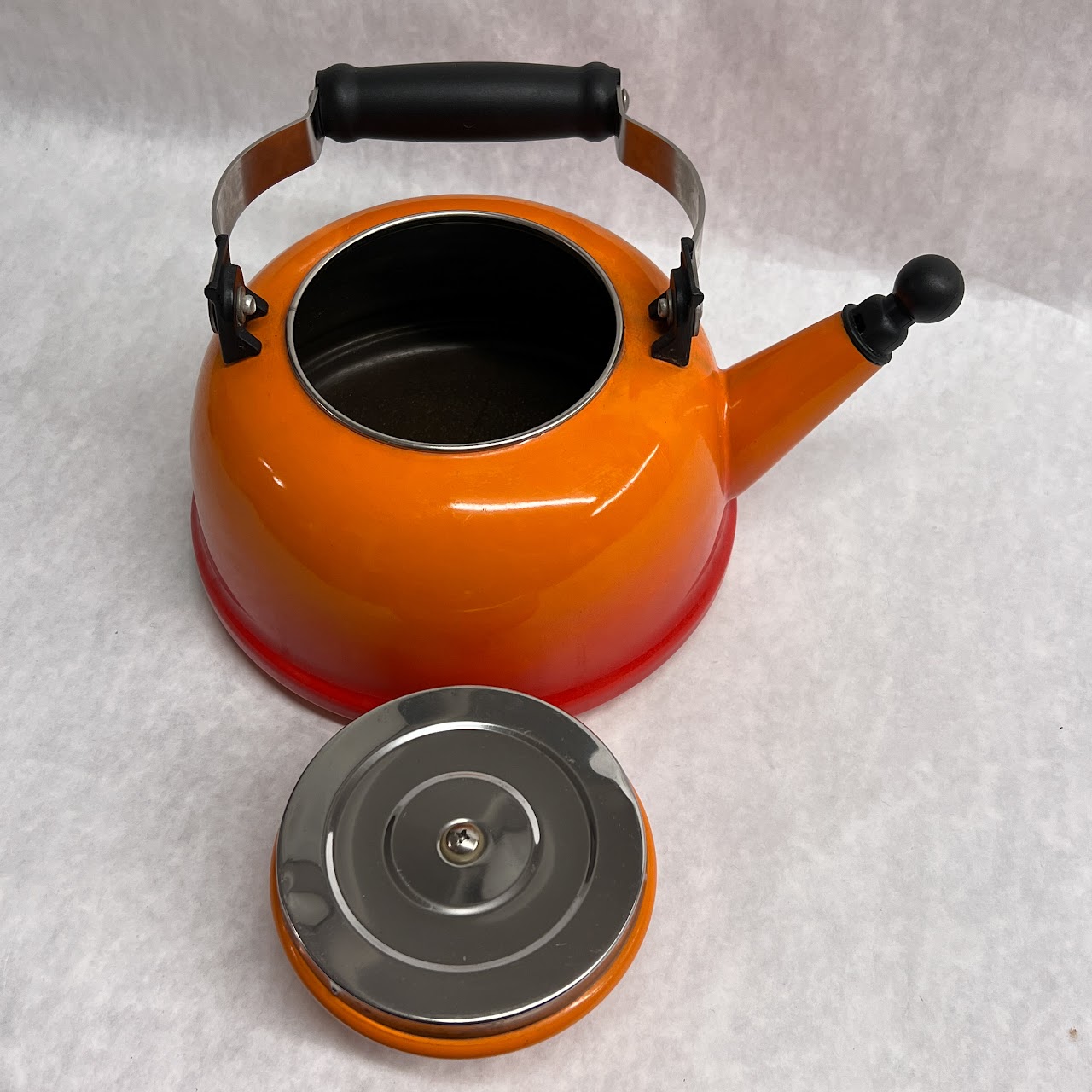 Le Creuset Whistling 1.6L Kettle