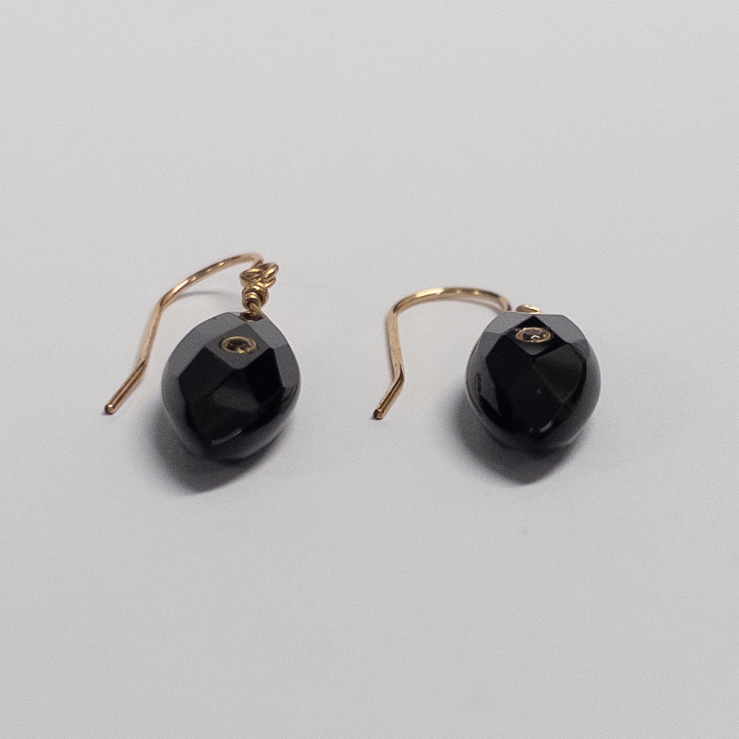 14K Gold and Onyx Teardrop Earrings