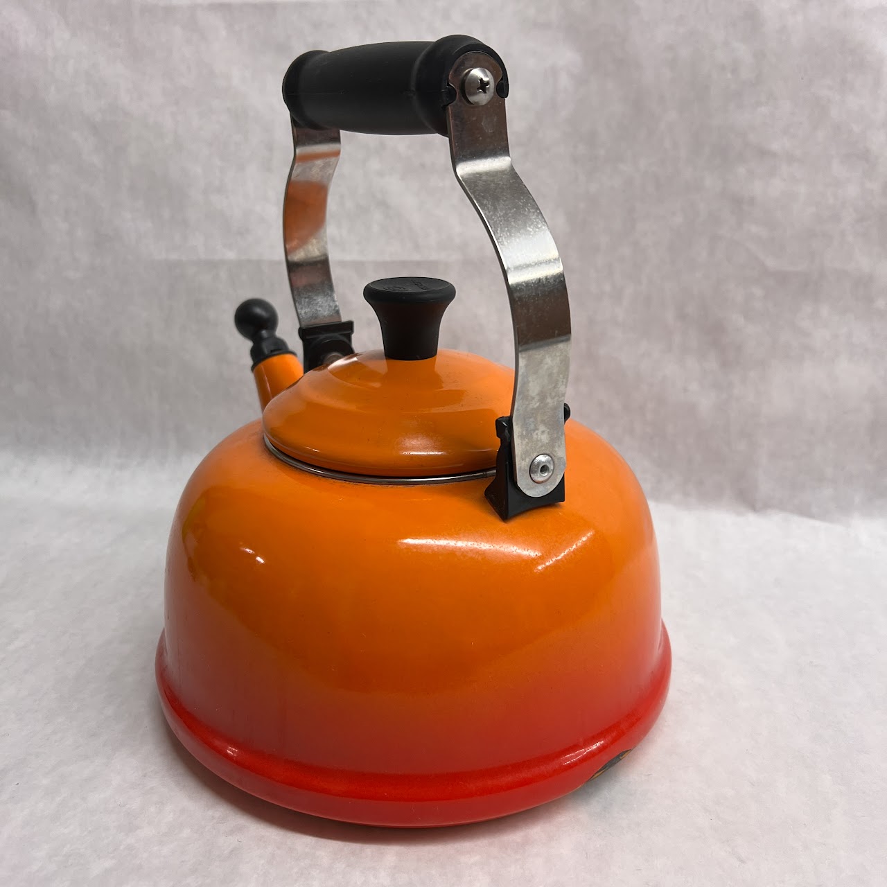 Le Creuset Whistling 1.6L Kettle