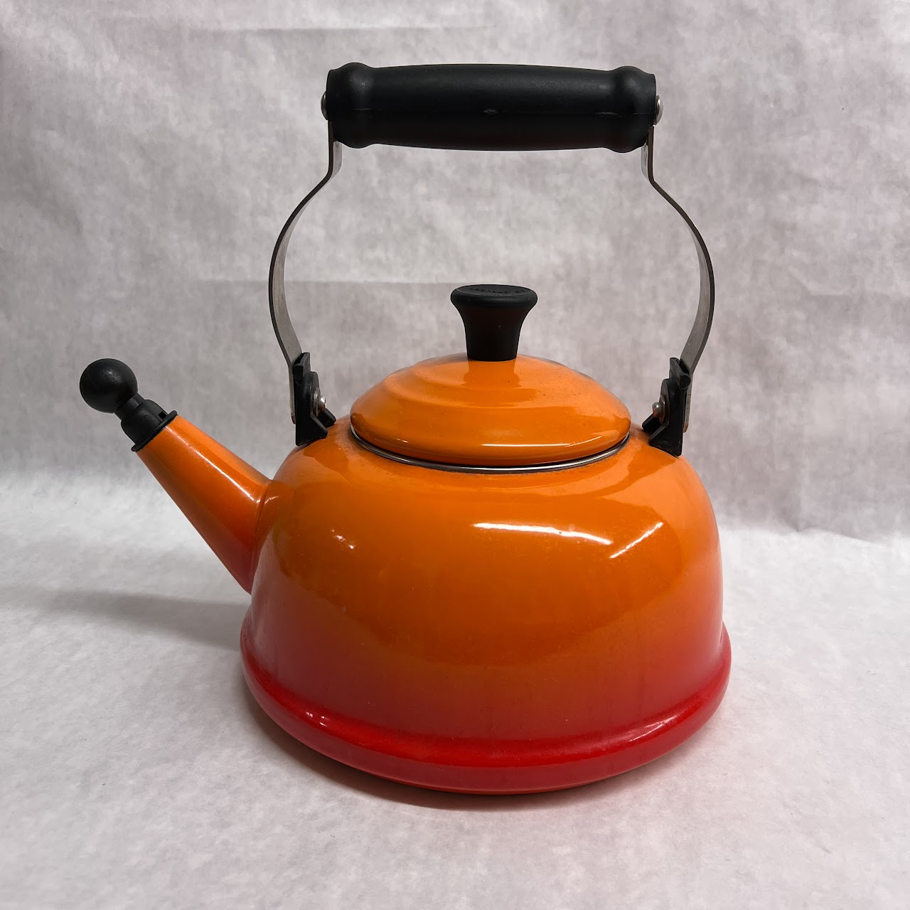 Le Creuset Whistling 1.6L Kettle