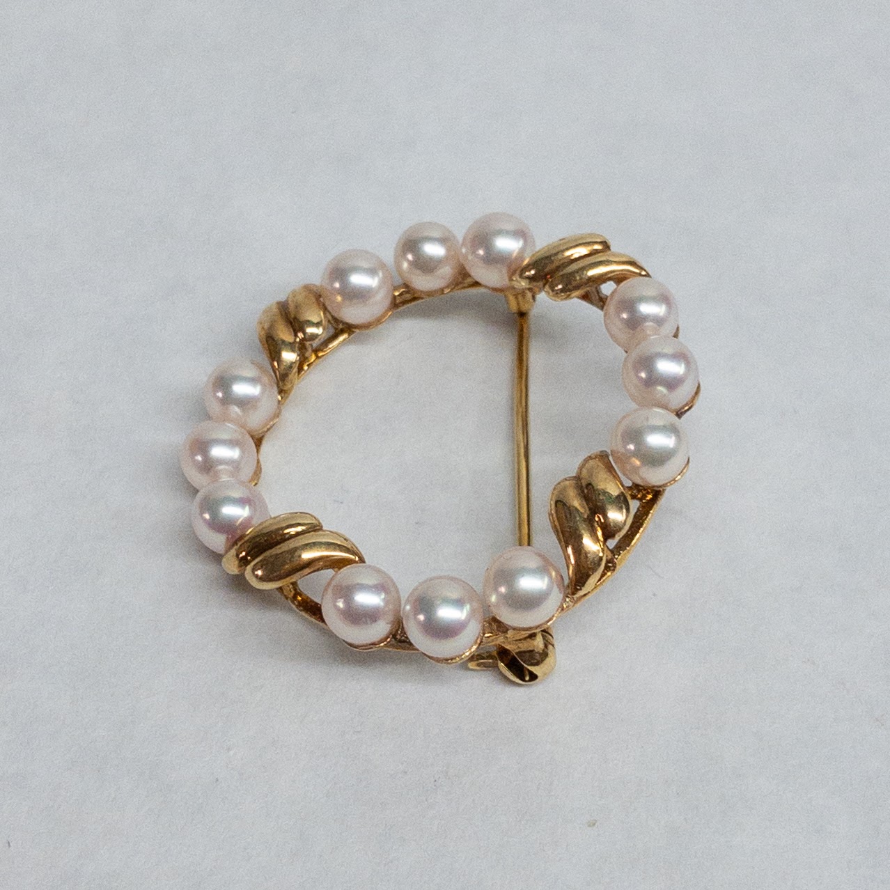 18K Gold and Pearl Circular Brooch