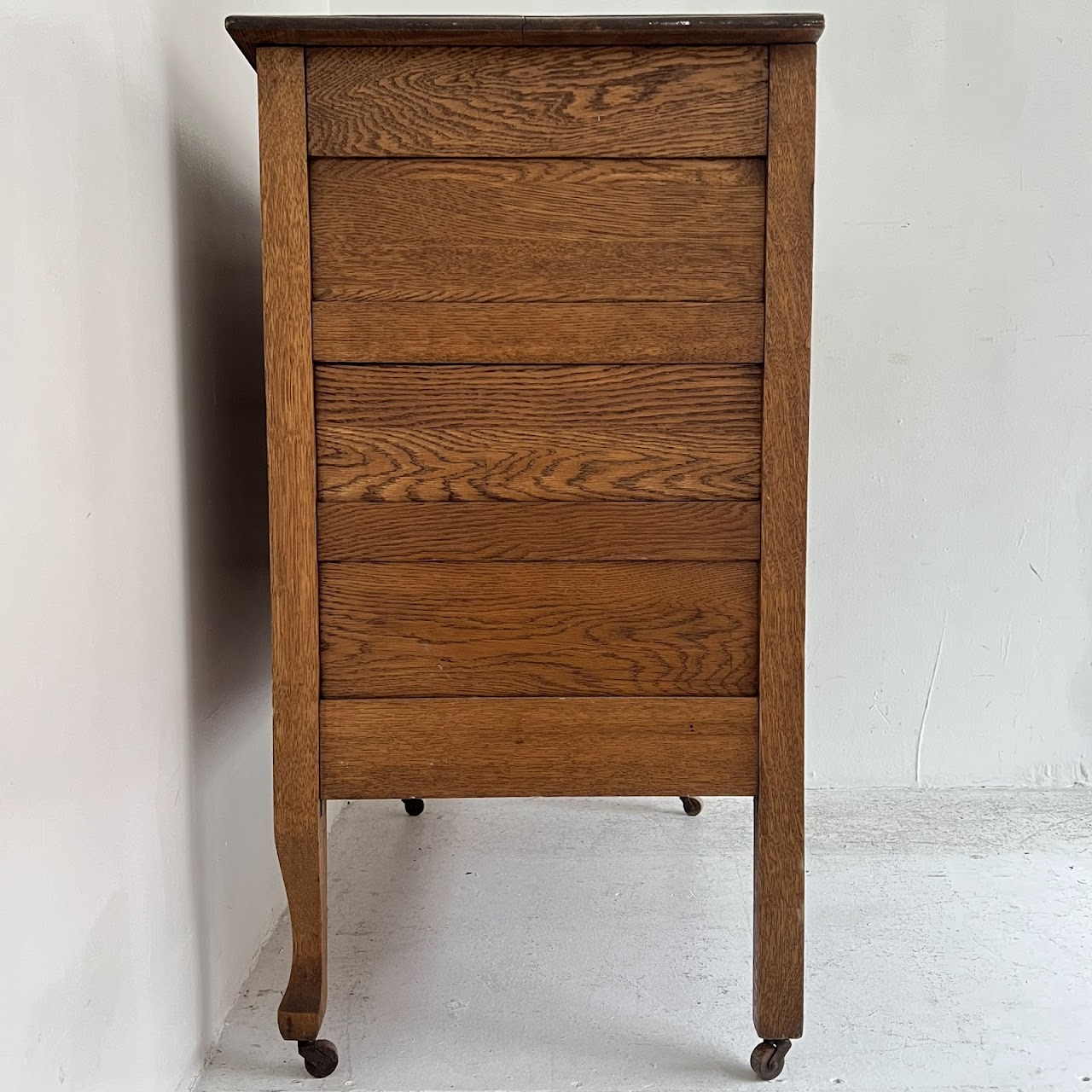 Oak Antique Three-Drawer Dresser with Casters