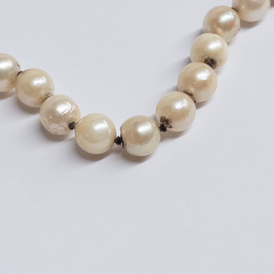 14K Gold Clasp Pearl Necklace