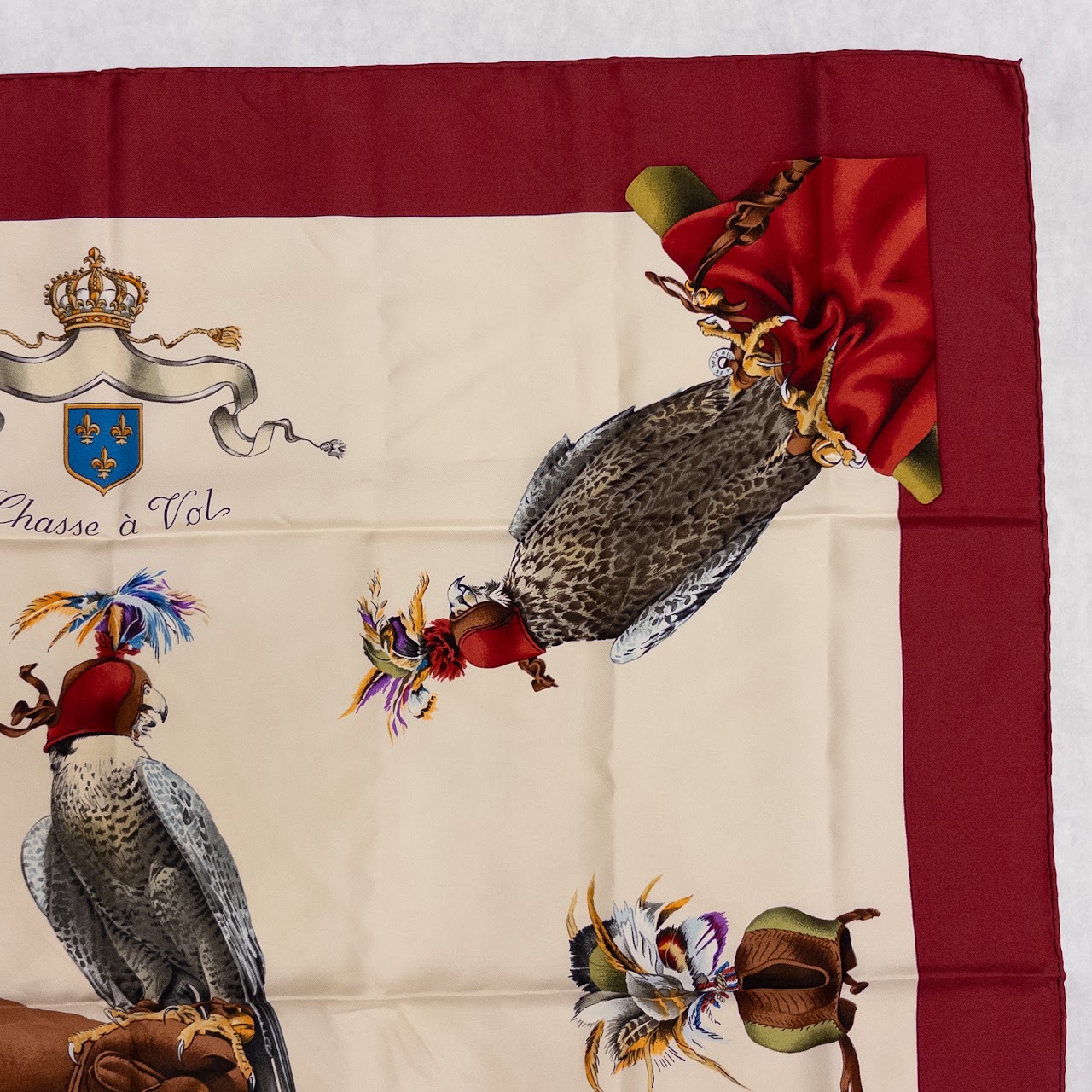 Hermès 'Hunting in Flight' Falconry Carré  90 Silk Scarf