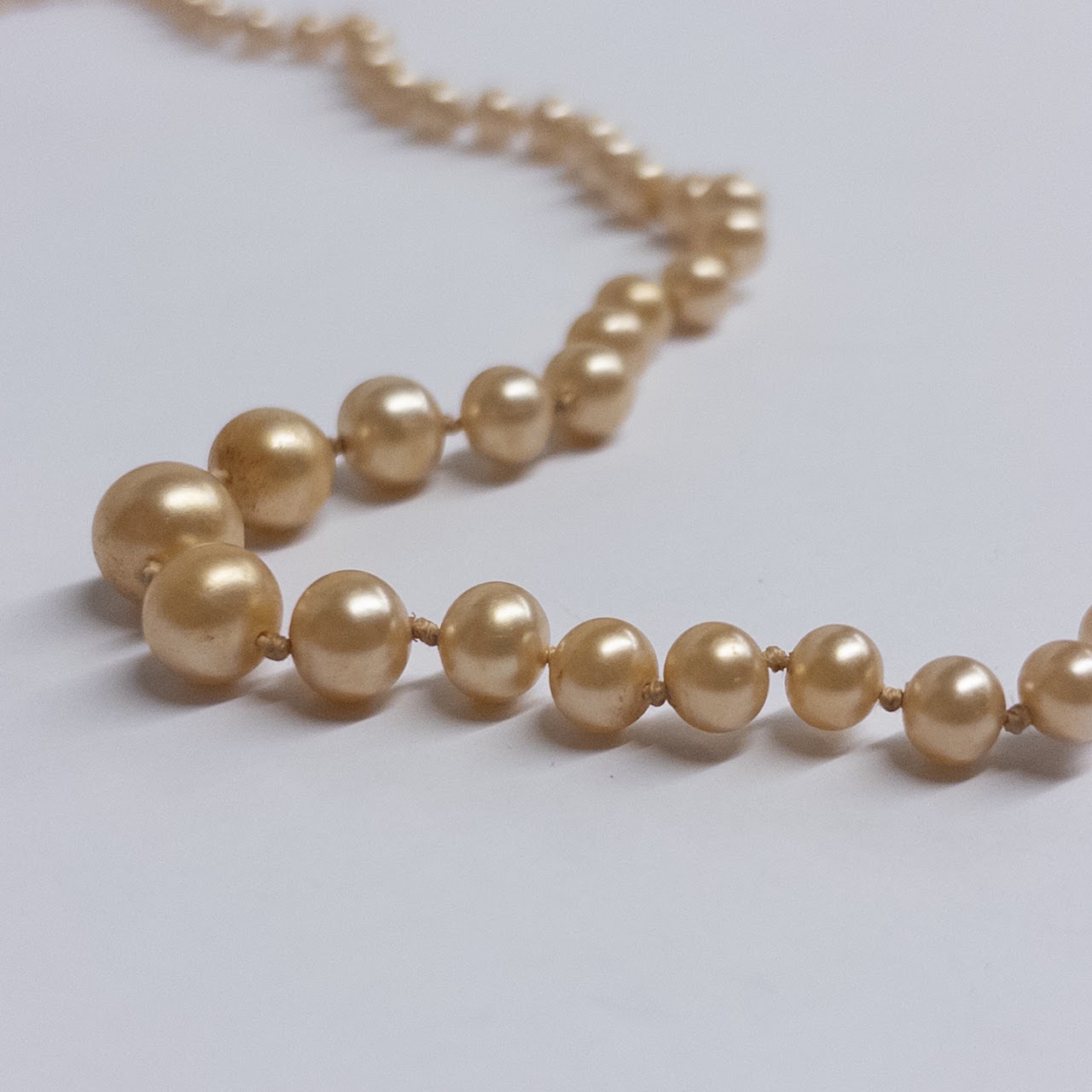 10K Gold Clasp Faux Pearl Necklace AS IS