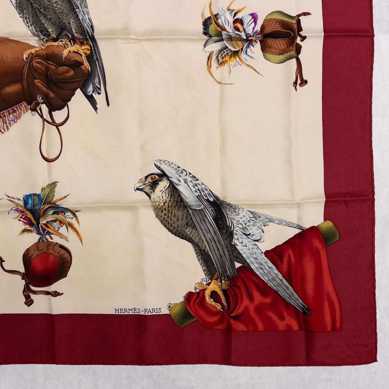 Hermès 'Hunting in Flight' Falconry Carré  90 Silk Scarf