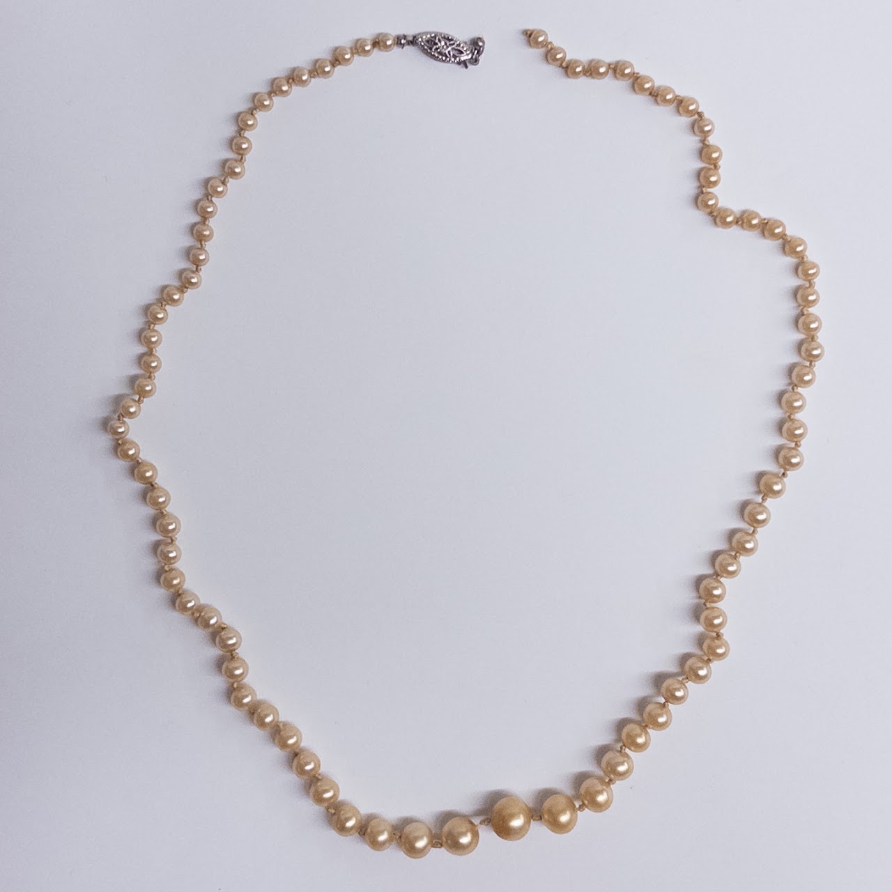 10K Gold Clasp Faux Pearl Necklace AS IS