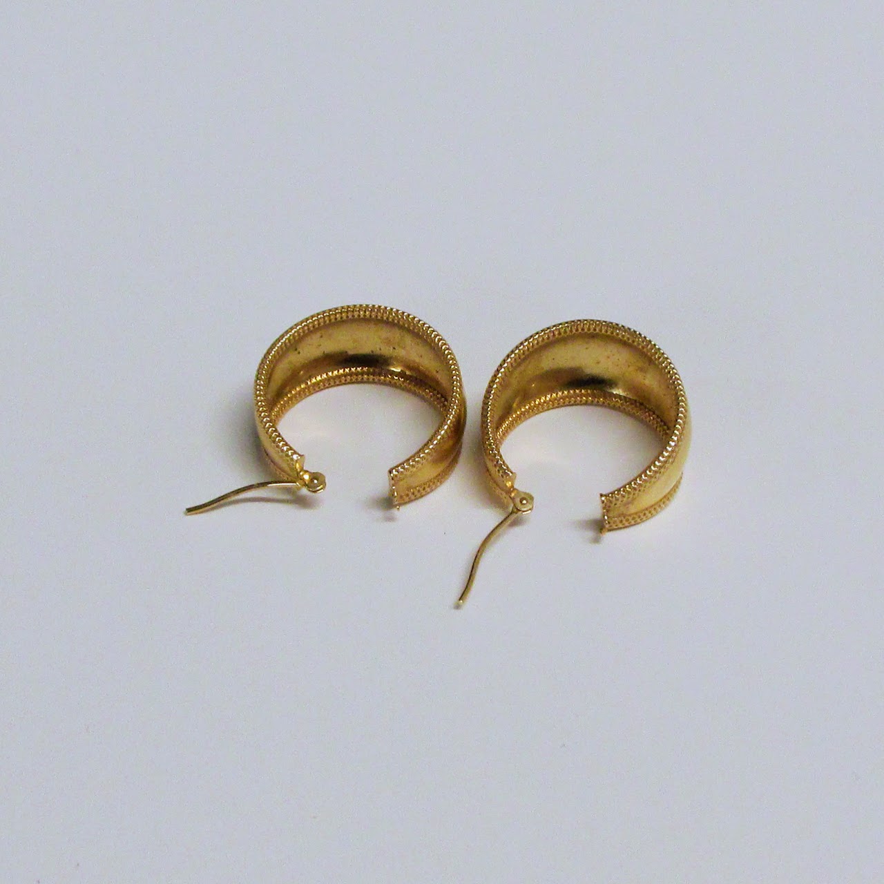 14K Gold Tapered Ribbon Pierced Earrings