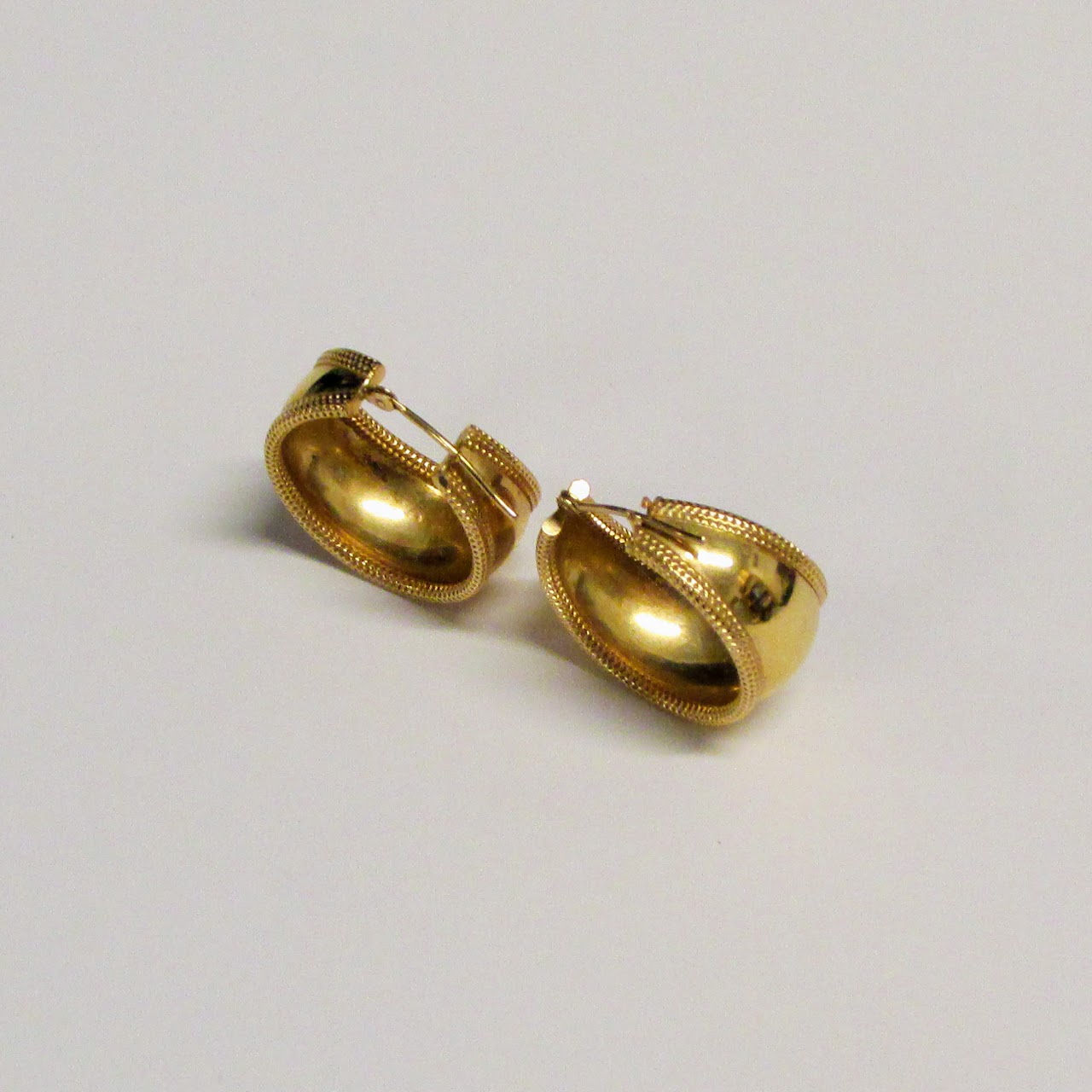 14K Gold Tapered Ribbon Pierced Earrings