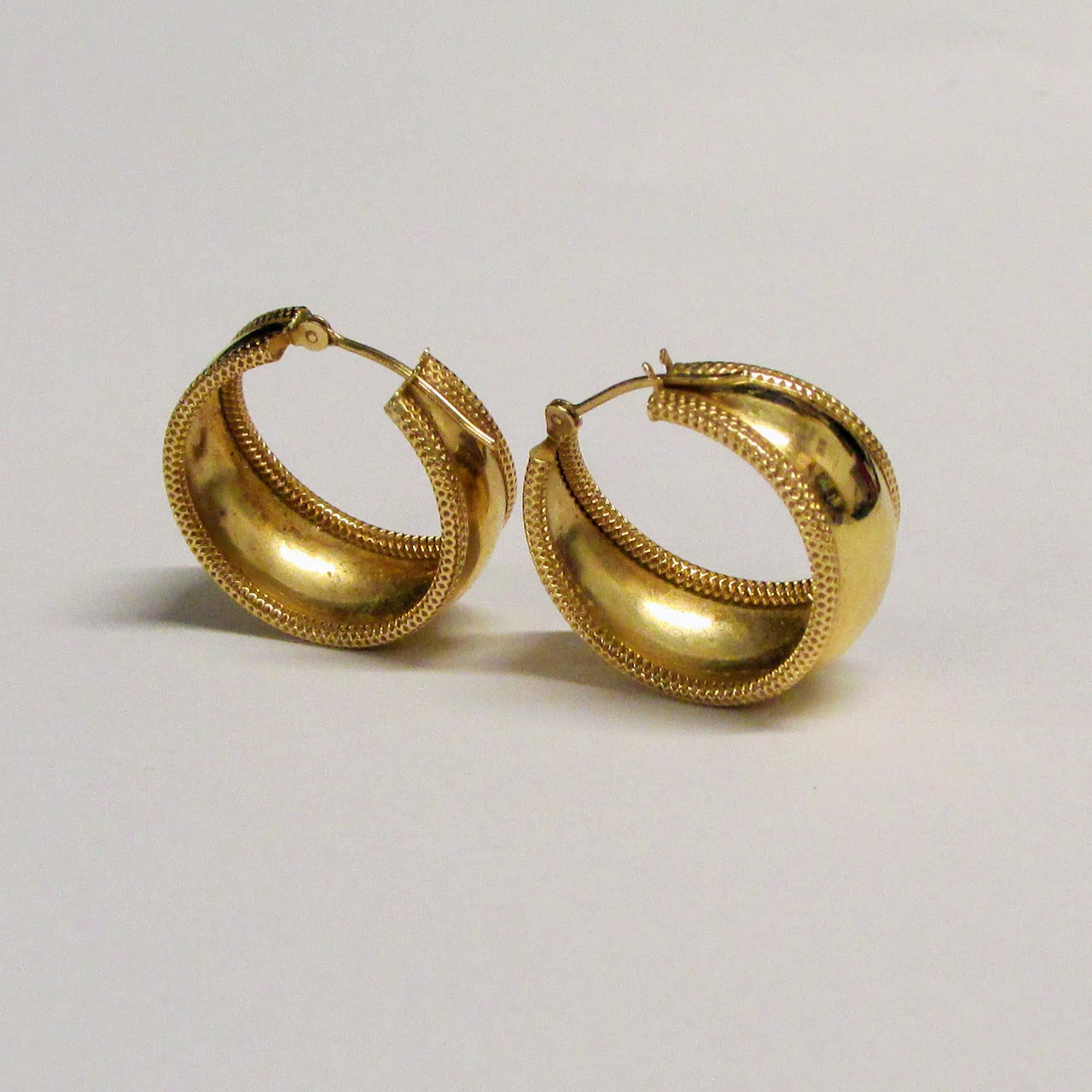 14K Gold Tapered Ribbon Pierced Earrings