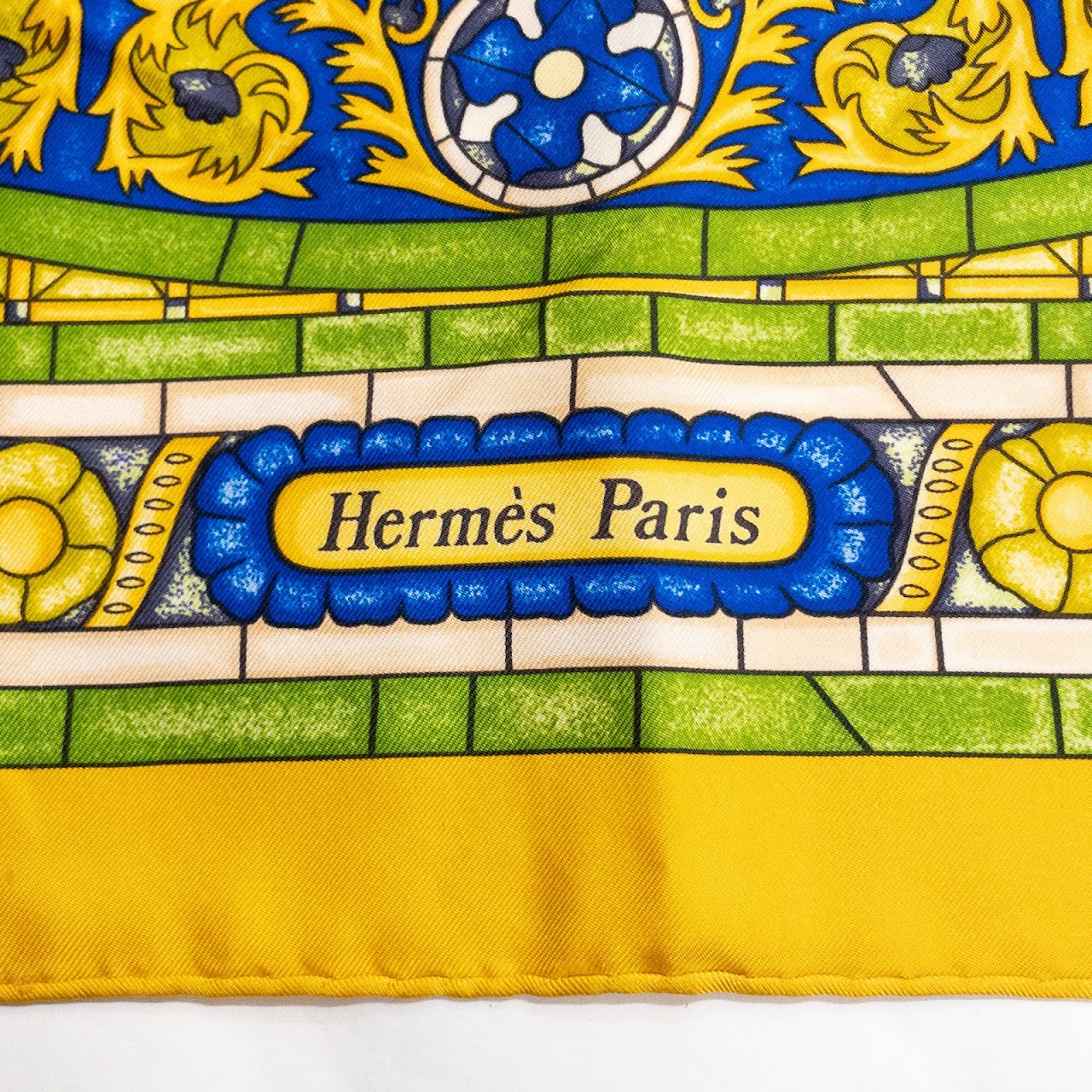 Hermès Lumières de Paris  Scarf