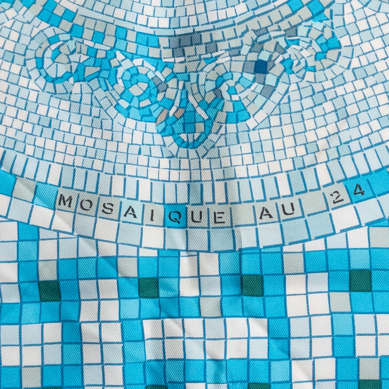 Hermès Mosaique Au 24 Scarf