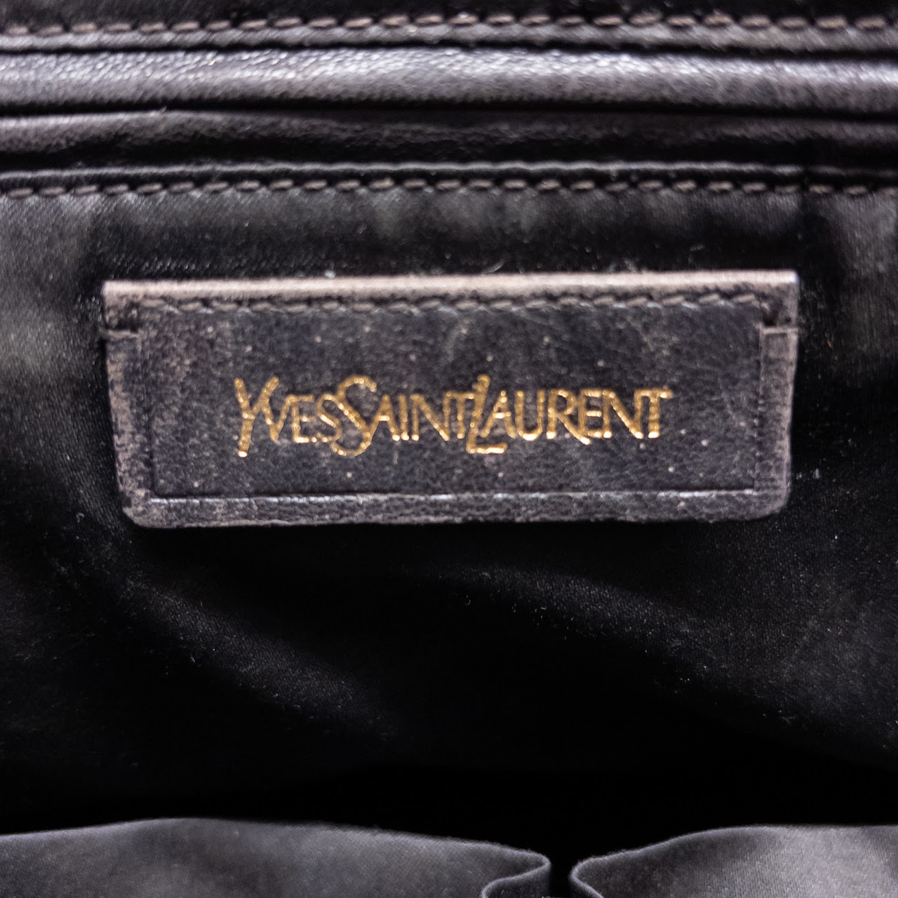 Yves Saint Laurent Muse Handbag