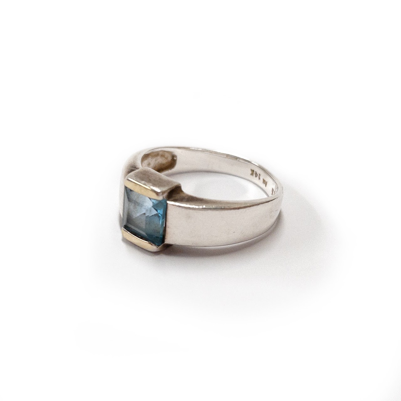 14K White Gold Aquamarine Ring