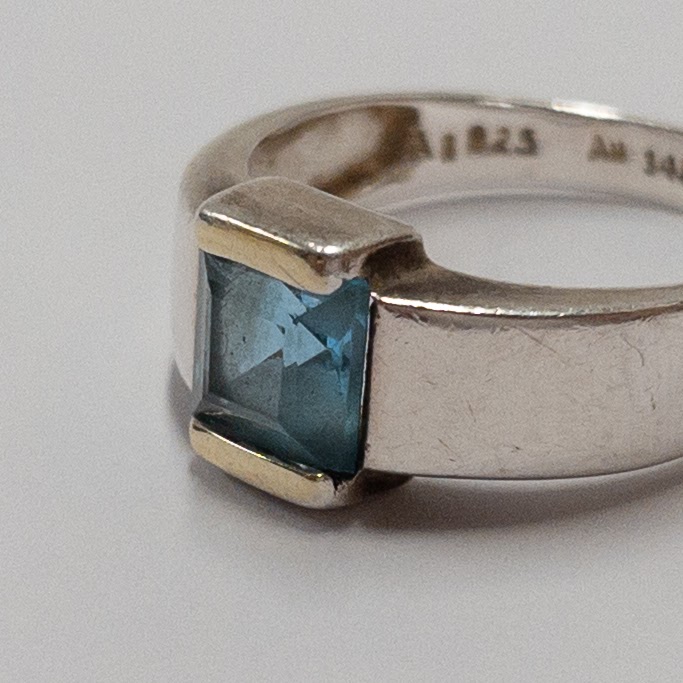 14K White Gold Aquamarine Ring