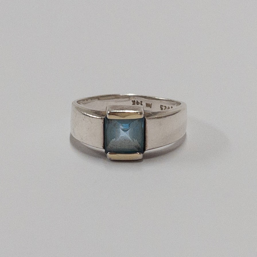 14K White Gold Aquamarine Ring