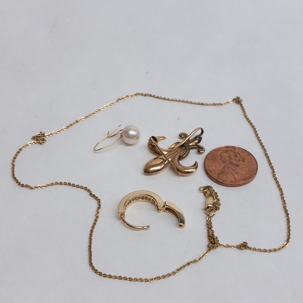 14K Gold Odd Jewelry Lot FOR WEIGHT