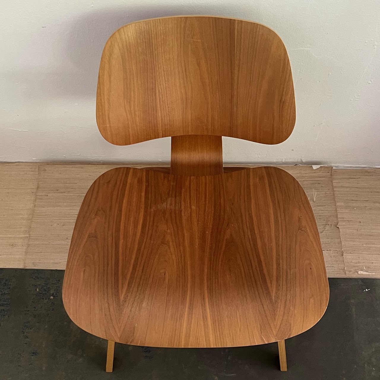 Herman Miller Eames Molded Plywood LCW Chair