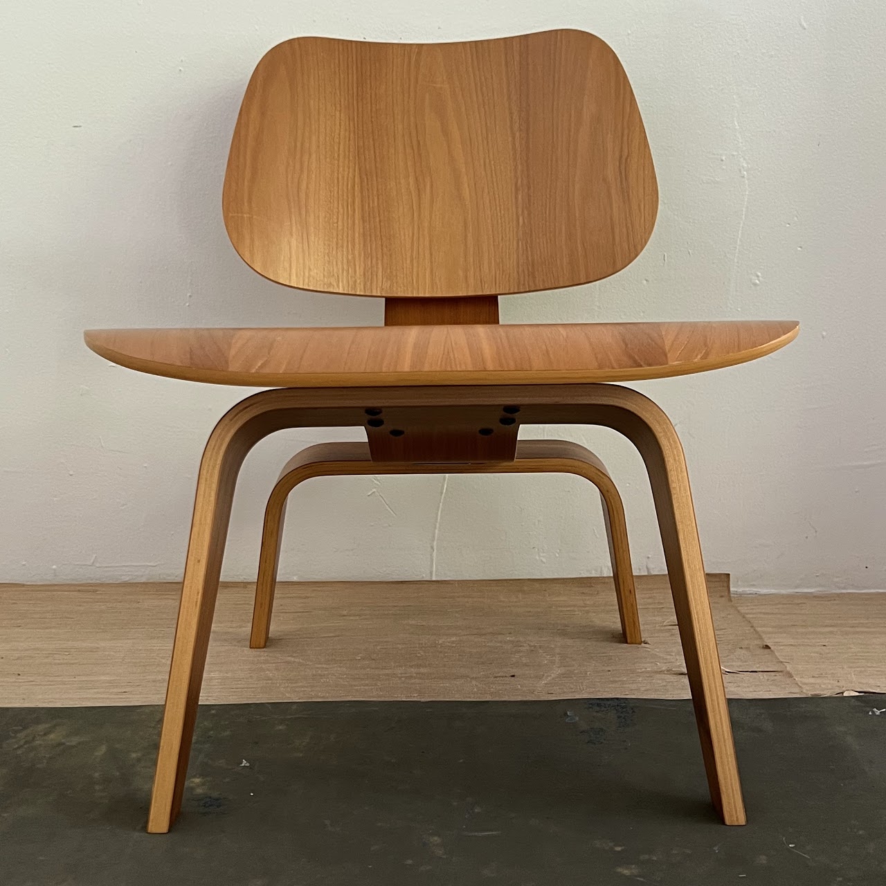 Herman Miller Eames Molded Plywood LCW Chair