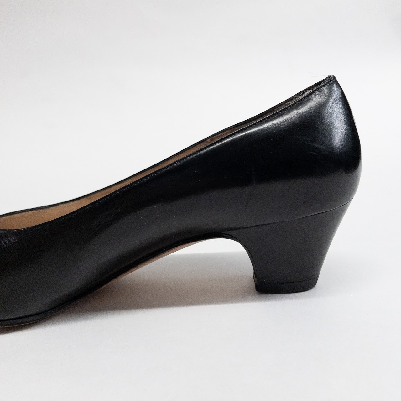 Salvatore Ferragamo Intero Low Heel Pumps