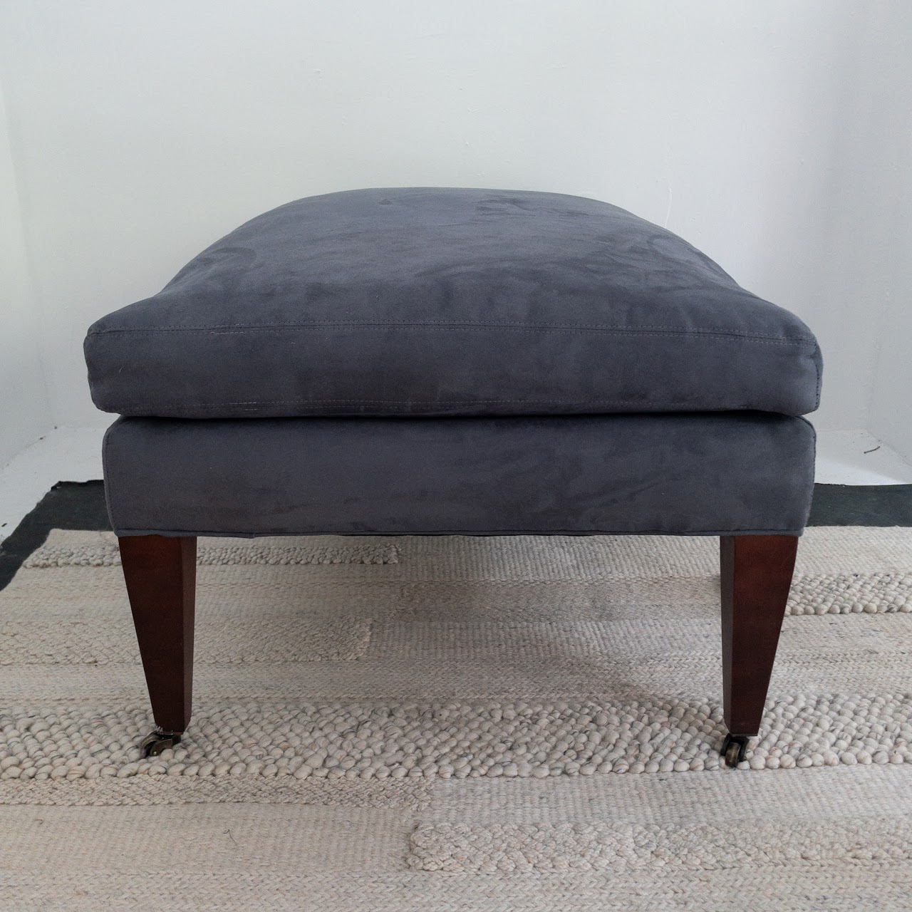 Safavieh Contemporary Ottoman