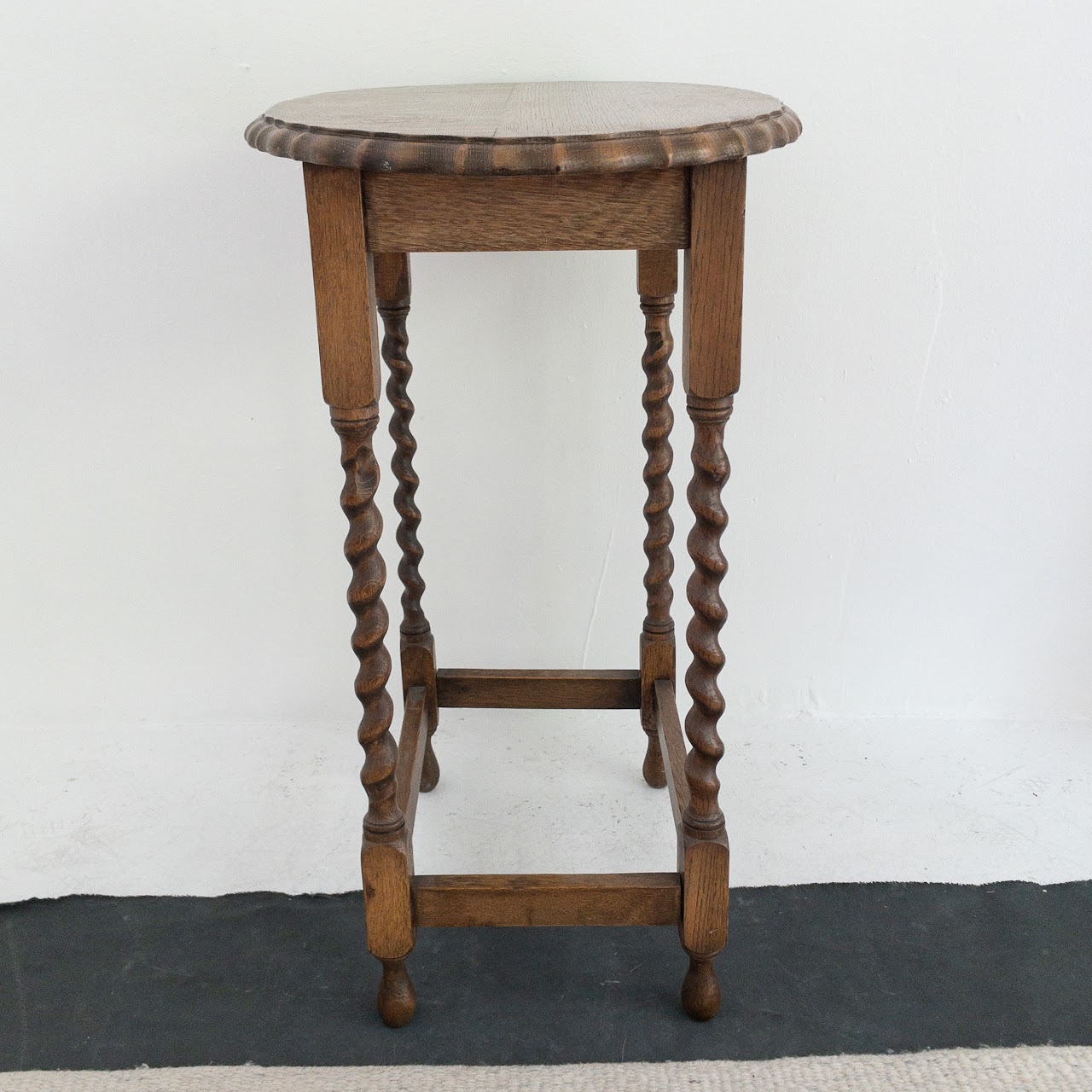 Oak Turned Leg Accent Table