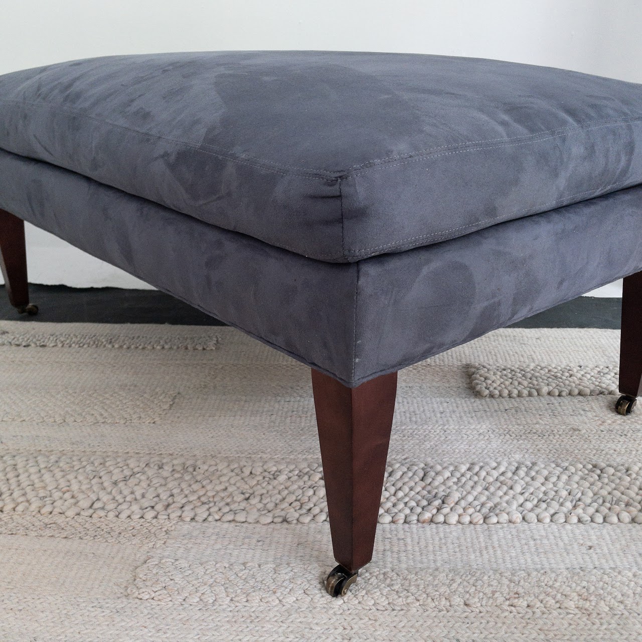 Safavieh Contemporary Ottoman