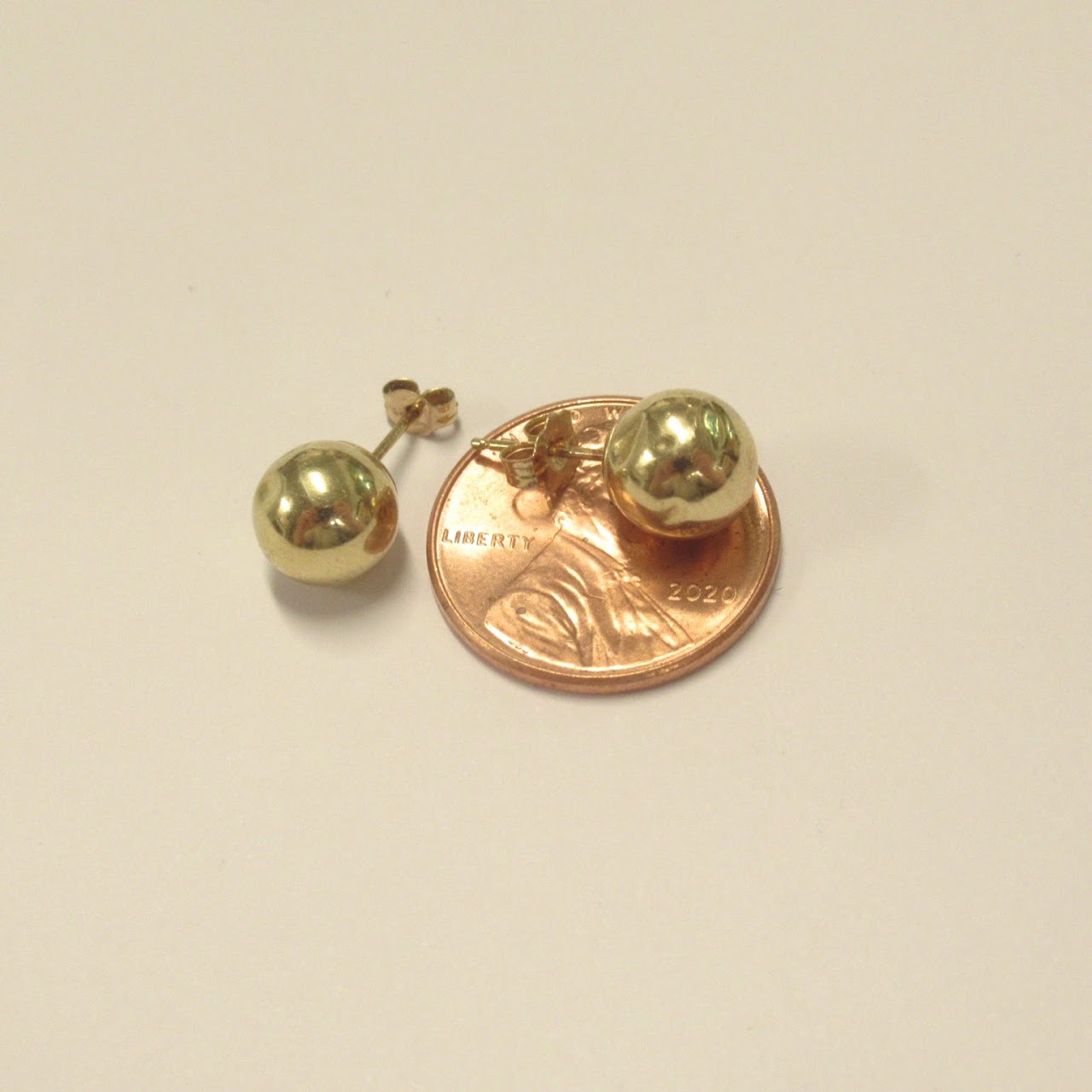 14K Gold Ball Stud Earrings