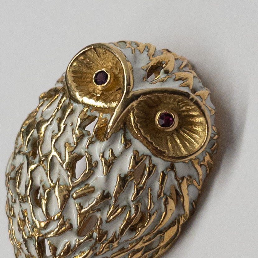 18K Gold & Enamel Owl Brooch