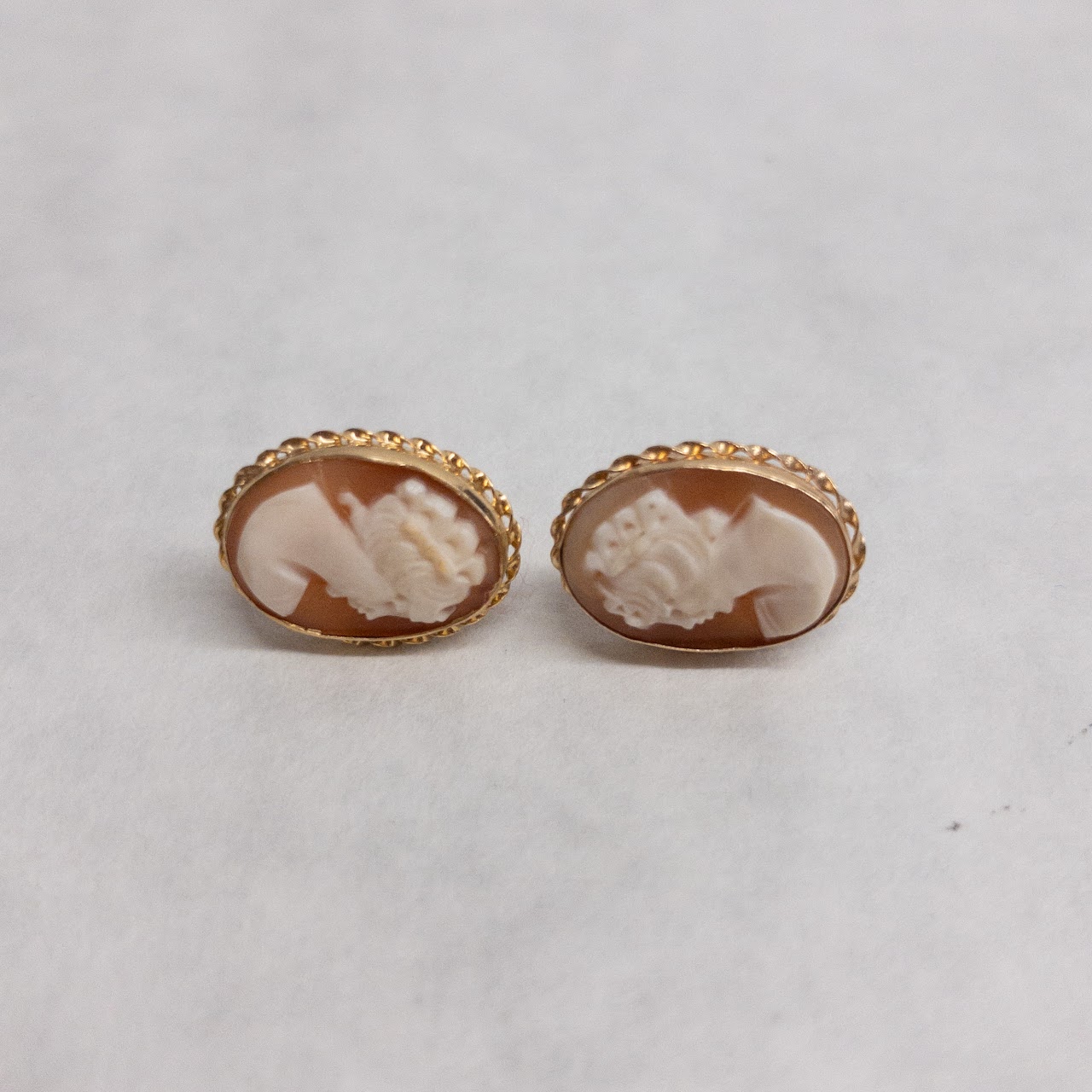 14K Gold Cameo Earrings