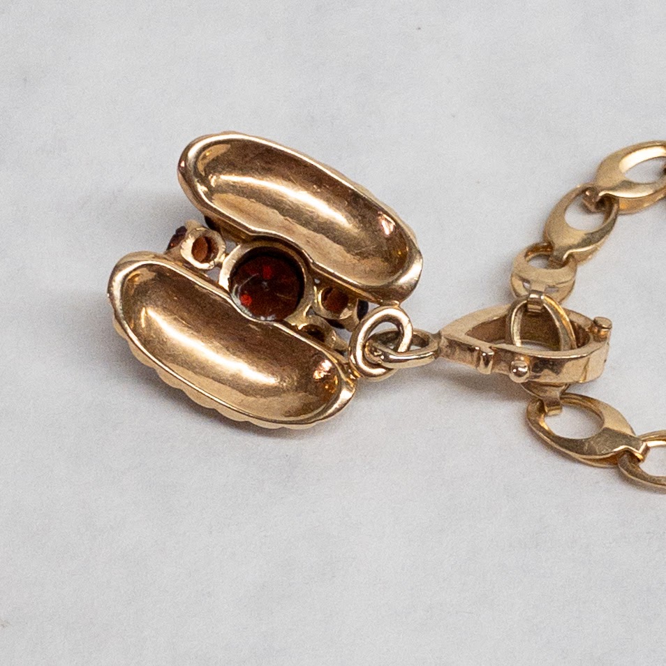 14K Gold and Garnet Pendant Necklace