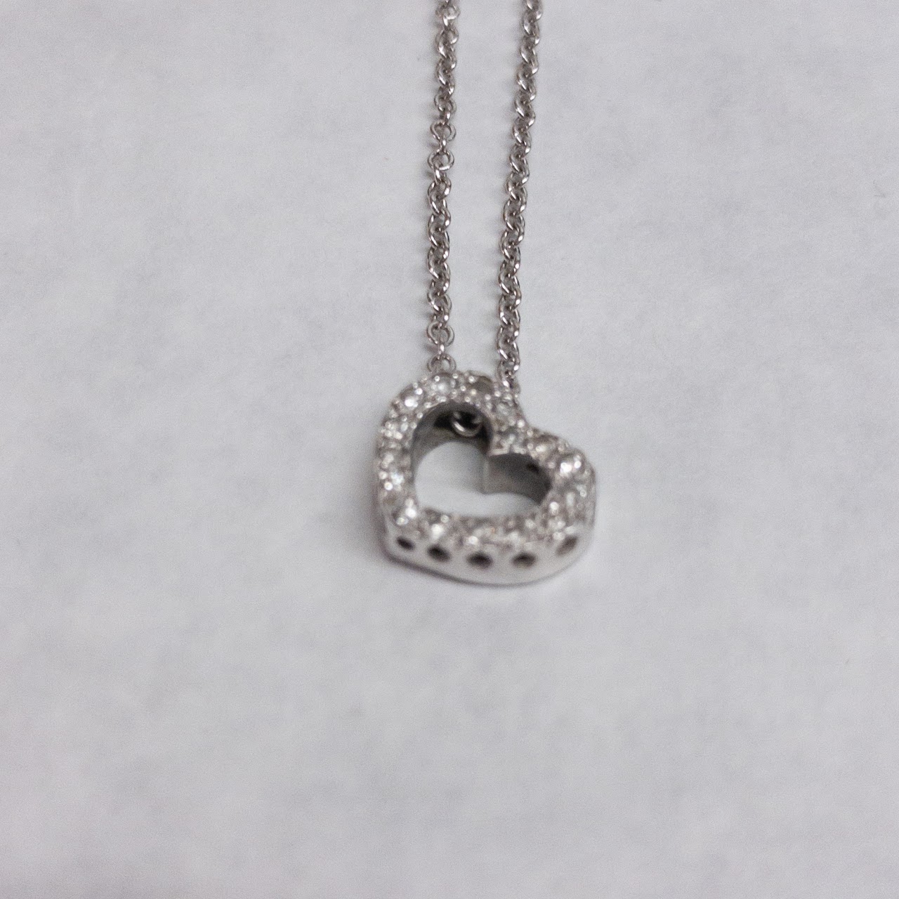 14K White Gold Diamond Heart Pendant