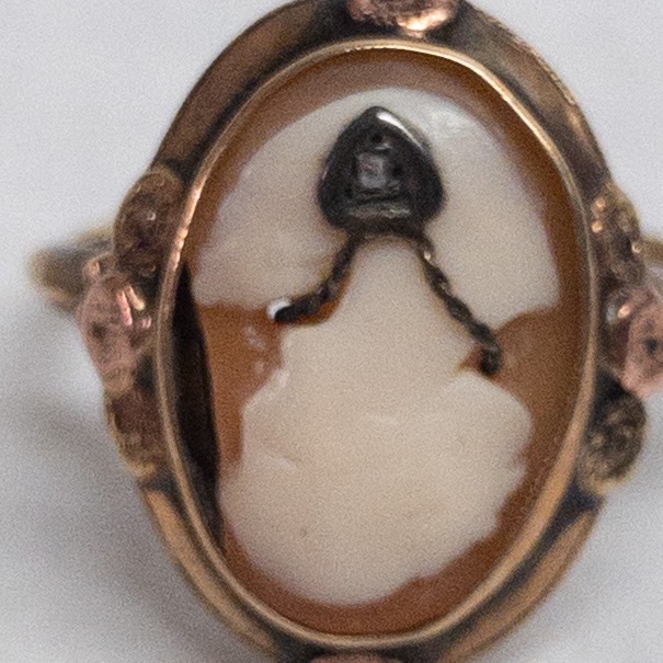 10K Gold & Diamond Cameo Ring