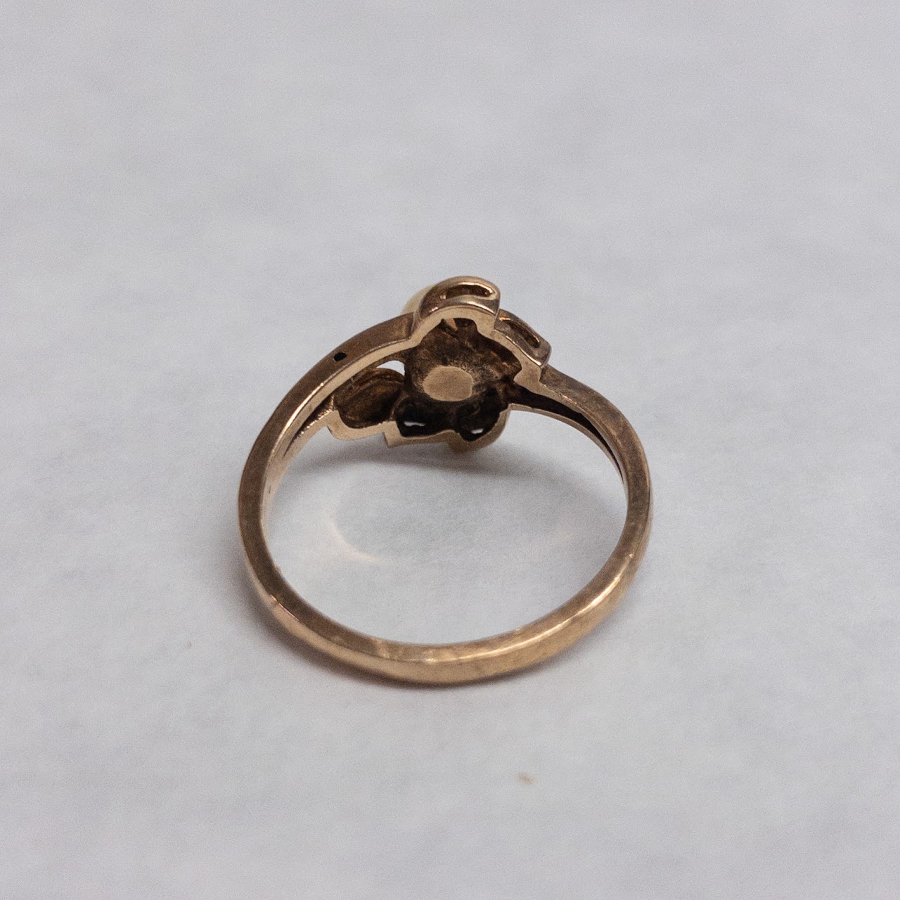 10K Gold Pearl Flower Ring