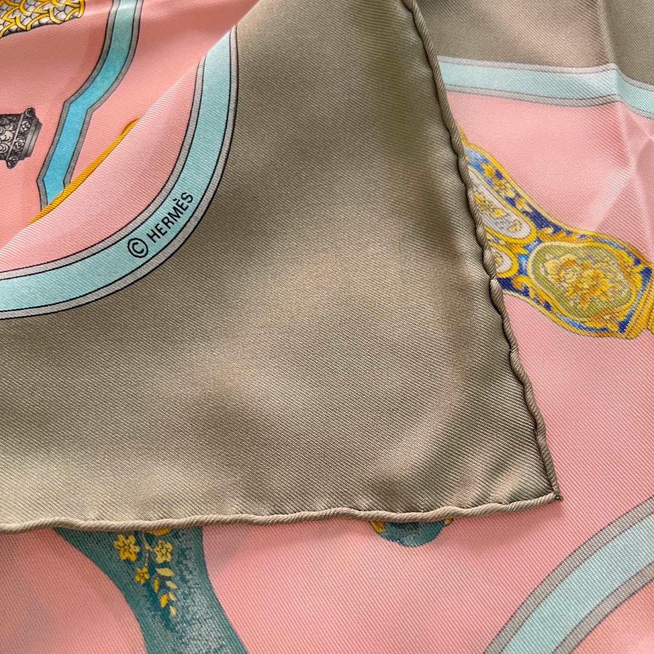 Hermès Pink Qu' Importe Le Flacon Silk 90 Scarf